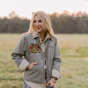 Rodeo Quincy/Marvel Women's Gray Utility Jacket with Embroidery
